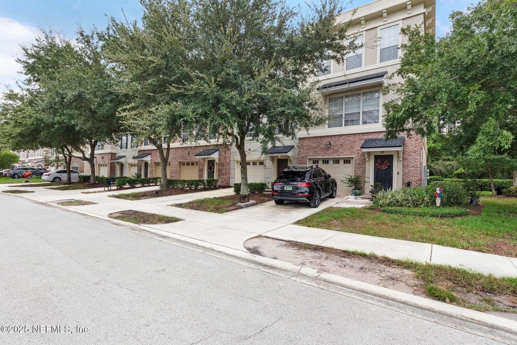 4510 CONGRESSIONAL Drive, Jacksonville, FL 32246