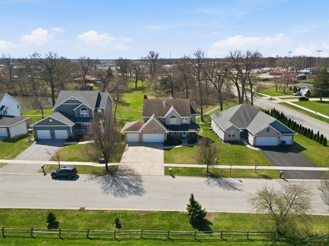 2219 Forest View Lane, Lowell, IN 46356