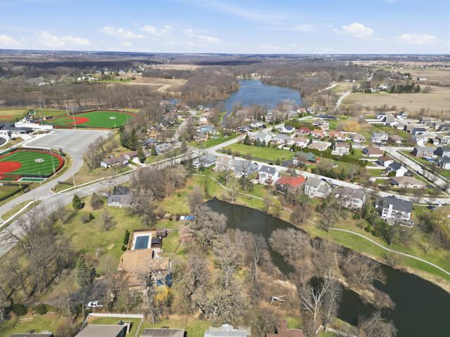 2219 Forest View Lane, Lowell, IN 46356