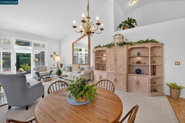 1808 Eagle Peak Ave, Clayton, CA 94517