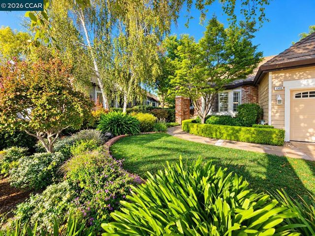1808 Eagle Peak Ave, Clayton, CA 94517