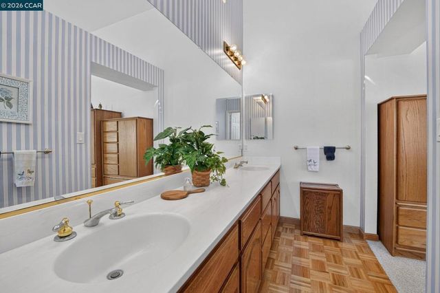 1808 Eagle Peak Ave, Clayton, CA 94517