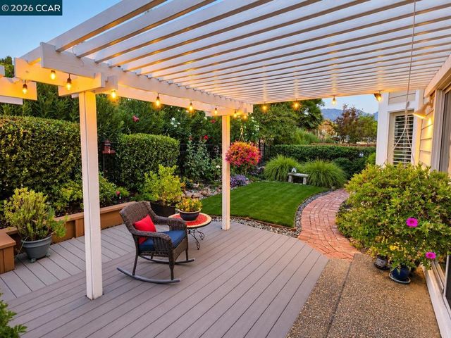 1808 Eagle Peak Ave, Clayton, CA 94517