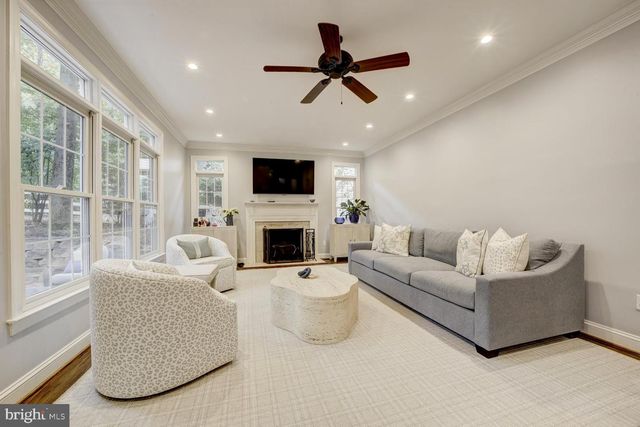 8006 ELLINGSON DR, Chevy Chase, MD 20815