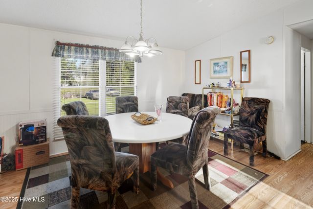 1025 White Lake Drive, Elizabethtown, NC 28337