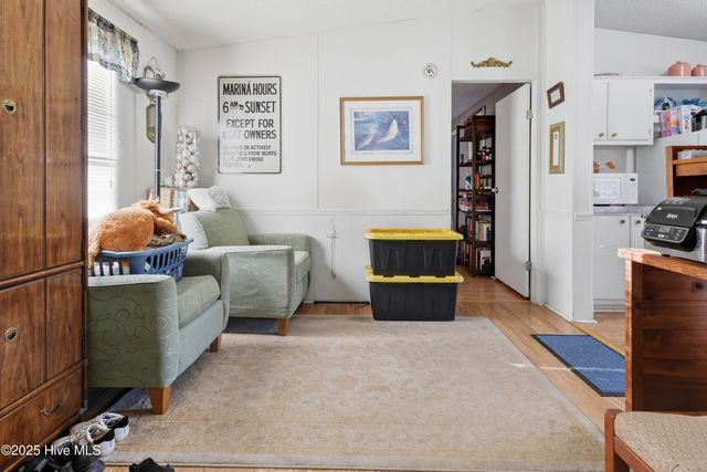 1025 White Lake Drive, Elizabethtown, NC 28337