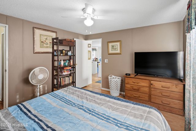 1025 White Lake Drive, Elizabethtown, NC 28337