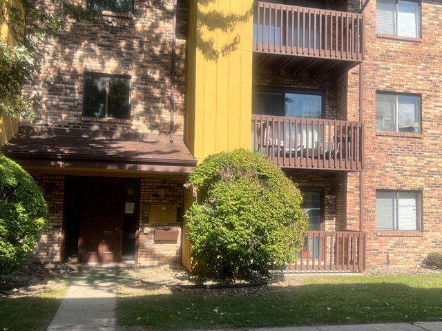 1249 Cunningham Drive 3E, Calumet City, IL 60409