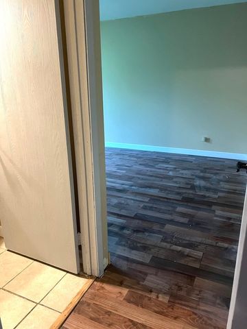 1249 Cunningham Drive 3E, Calumet City, IL 60409