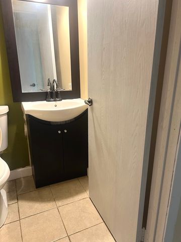 1249 Cunningham Drive 3E, Calumet City, IL 60409