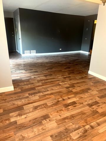 1249 Cunningham Drive 3E, Calumet City, IL 60409