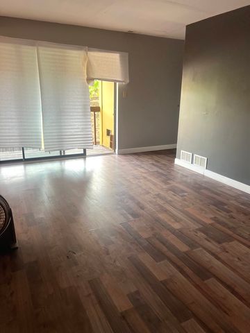 1249 Cunningham Drive 3E, Calumet City, IL 60409