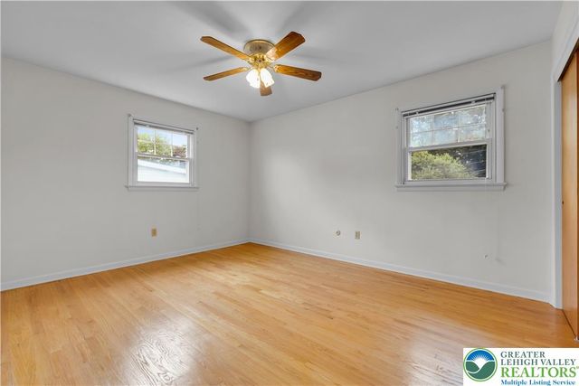 2609 Lynnhurst Drive, Bethlehem City, PA 18017