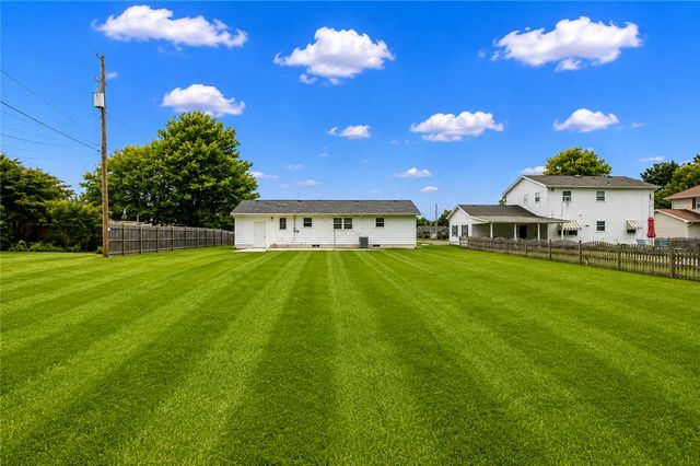 2609 Lynnhurst Drive, Bethlehem City, PA 18017