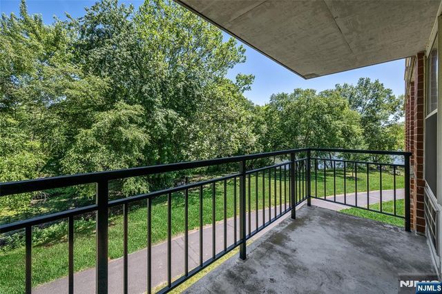 300 Main, Little Falls, NJ 07424
