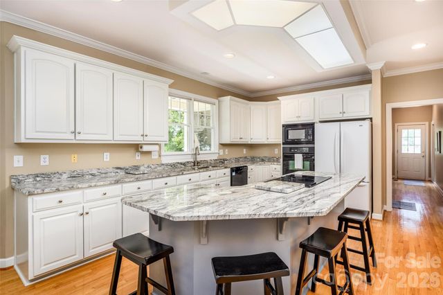 111 Leesburg Lane, Troutman, NC 28166