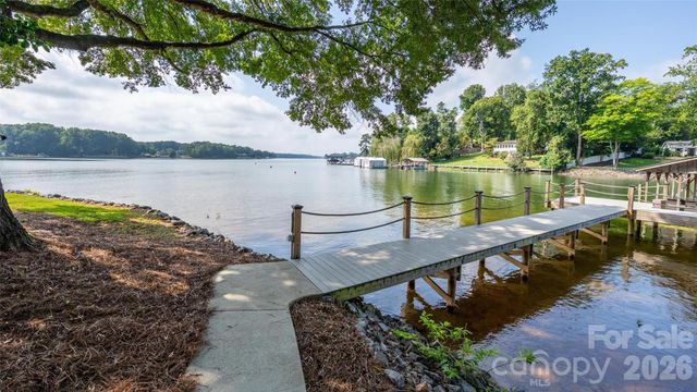 111 Leesburg Lane, Troutman, NC 28166
