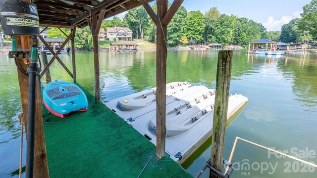 111 Leesburg Lane, Troutman, NC 28166
