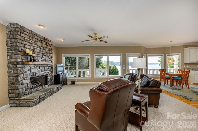 111 Leesburg Lane, Troutman, NC 28166