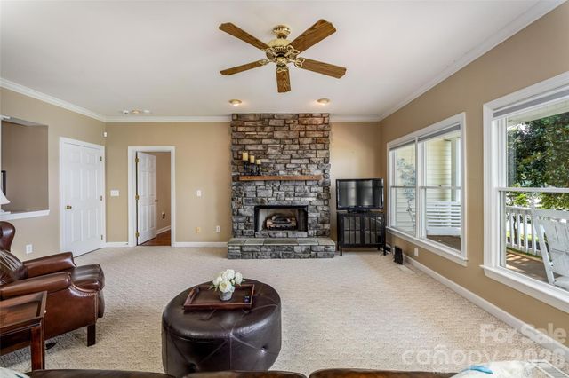 111 Leesburg Lane, Troutman, NC 28166