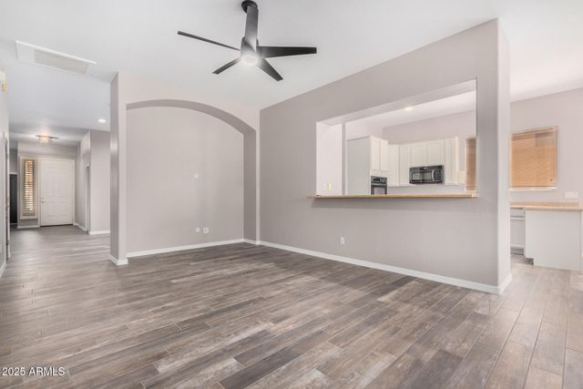 6617 W MOLLY Lane, Phoenix, AZ 85083