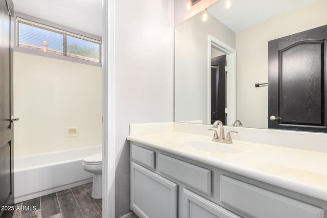 6617 W MOLLY Lane, Phoenix, AZ 85083