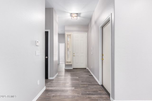 6617 W MOLLY Lane, Phoenix, AZ 85083