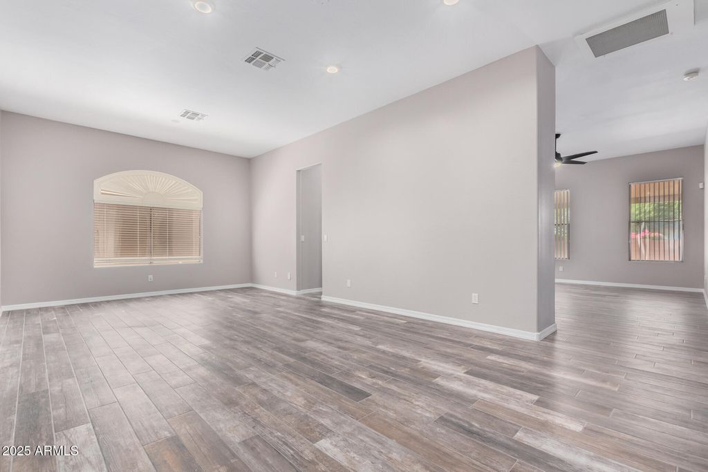 6617 W MOLLY Lane, Phoenix, AZ 85083 — photo 4