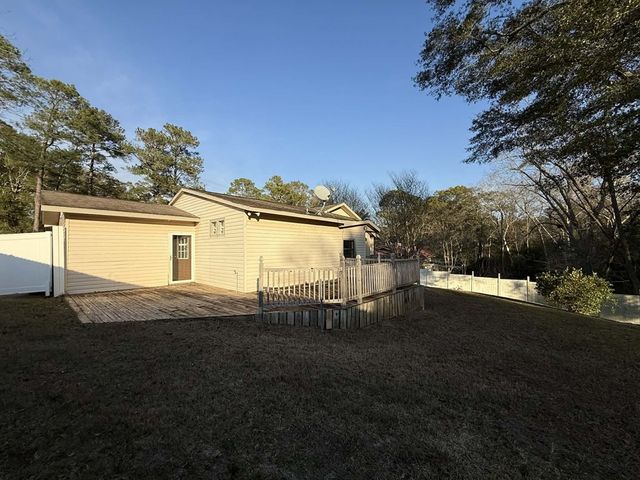 905 W College Street, Enterprise, AL 36330