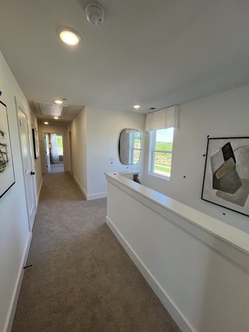 2573 Peaceful Valley Dr, Columbia, TN 38401