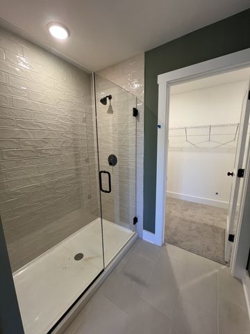 2573 Peaceful Valley Dr, Columbia, TN 38401