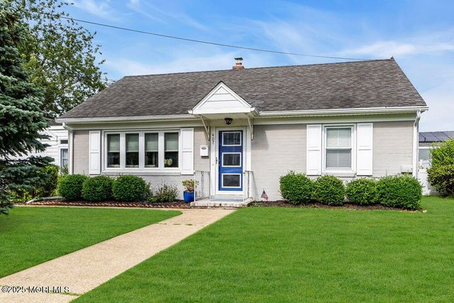407 8th Avenue, Spring Lake Heights, NJ 07762