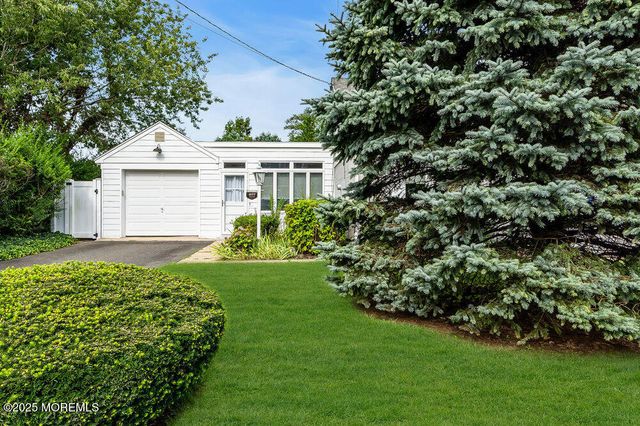 407 8th Avenue, Spring Lake Heights, NJ 07762