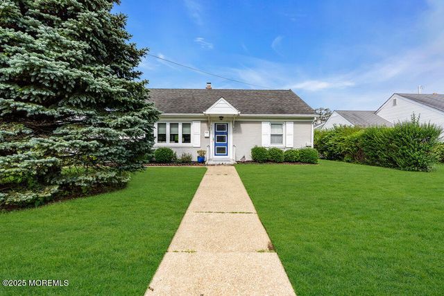 407 8th Avenue, Spring Lake Heights, NJ 07762