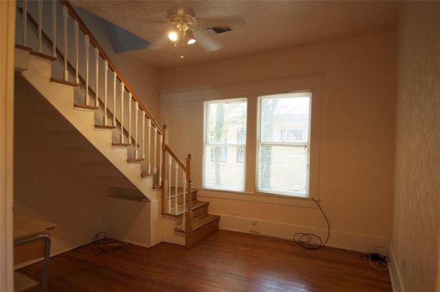 1107 W 22nd ST A, Austin, TX 78705