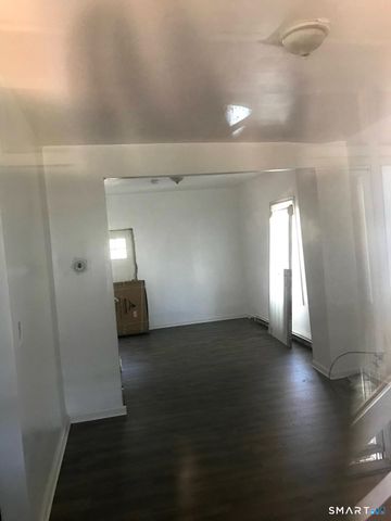 537 Hollister Avenue, Bridgeport, CT 06607