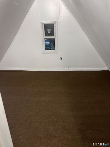 537 Hollister Avenue, Bridgeport, CT 06607