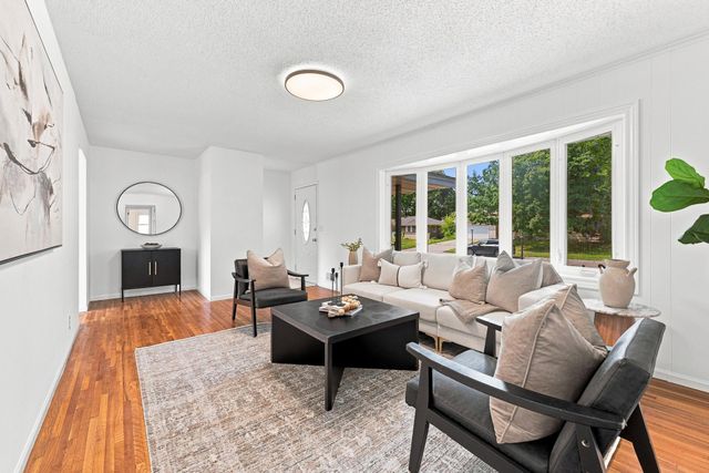 7556 Major Avenue N, Brooklyn Park, MN 55443