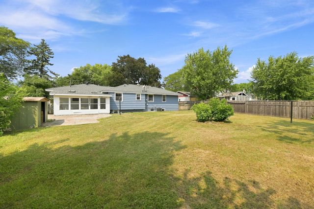 7556 Major Avenue N, Brooklyn Park, MN 55443