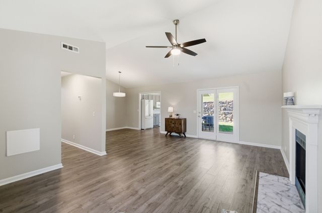 413 Sunvalley, W, Nashville, TN 37221