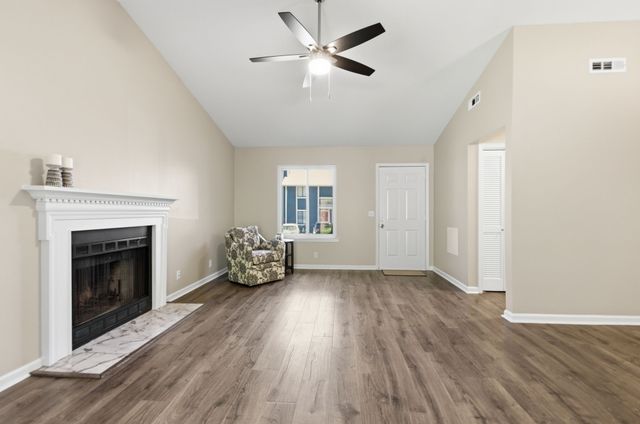 413 Sunvalley, W, Nashville, TN 37221