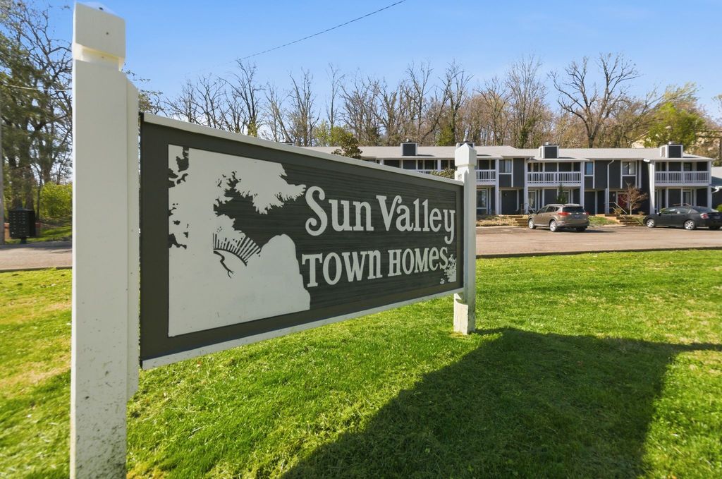 413 Sunvalley, W, Nashville, TN 37221