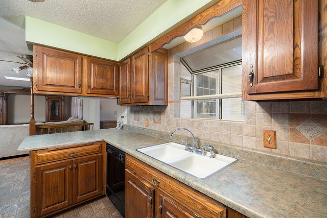 10477 Am Highway, Mountain Grove, MO 65711