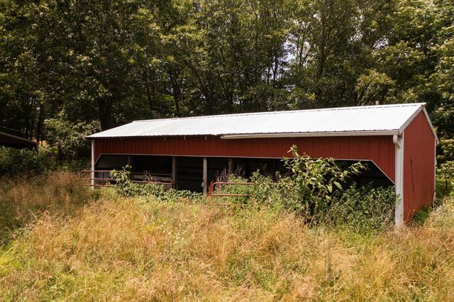 10477 Am Highway, Mountain Grove, MO 65711