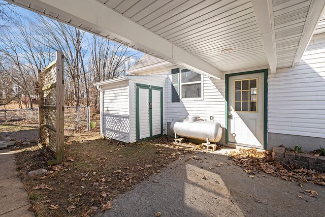 10477 Am Highway, Mountain Grove, MO 65711