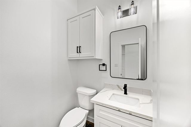 207 Manor Avenue, Arcola, TX 77583