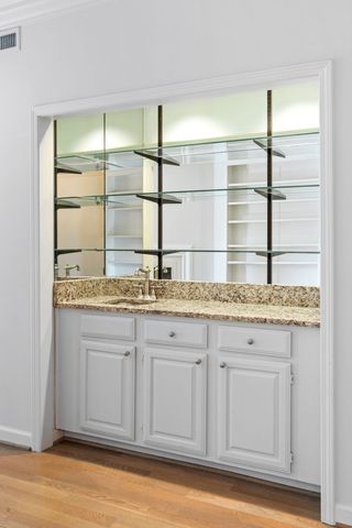 3818 West End Ave Apt 103, Nashville, TN 37205