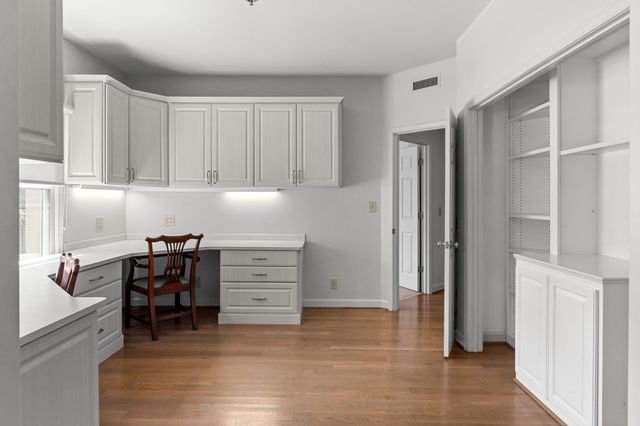 3818 West End Ave Apt 103, Nashville, TN 37205