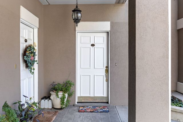 3818 West End Ave Apt 103, Nashville, TN 37205