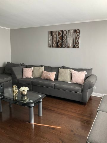 4332 W 109th Street, Oak Lawn, IL 60453